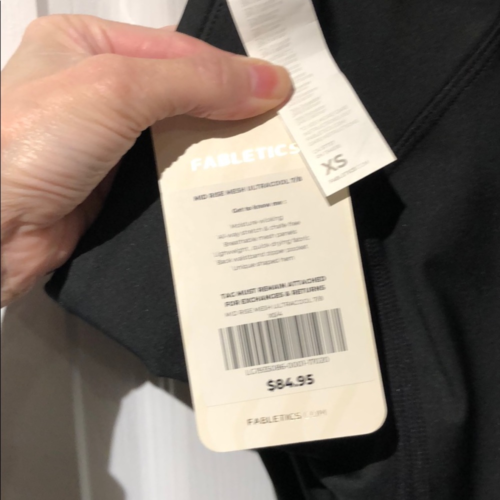 Fabletics Mid Rise Mesh Ultracool 7/8 - Picture 3 of 10